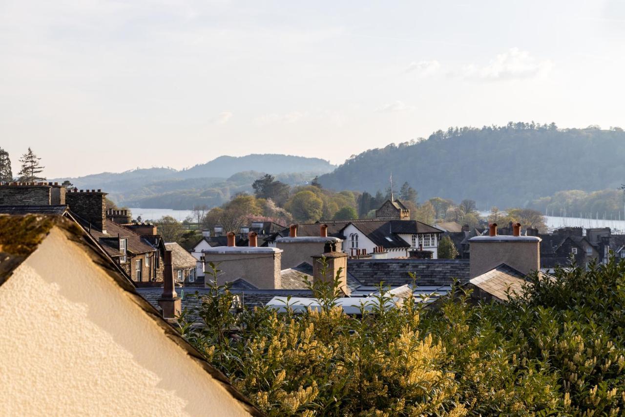Luxury 2 Bed Room Lake View Apt Bowness Parking 外观 照片